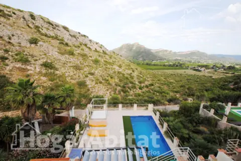 Chalet en Urbanización Montepino