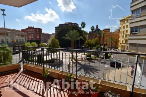 Piso en Plaza de María Agustina