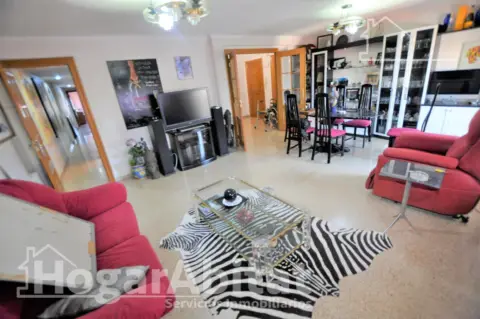 Piso en Avenida de Gaspar Aguilar