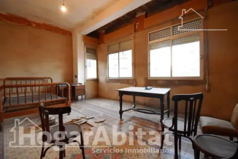 Casa en Avenida de la Virgen del Castillo