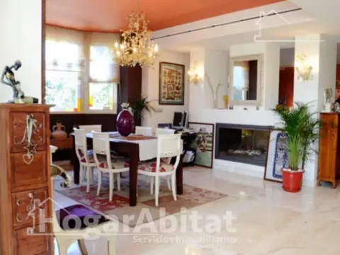 Chalet en calle de la Albotaina