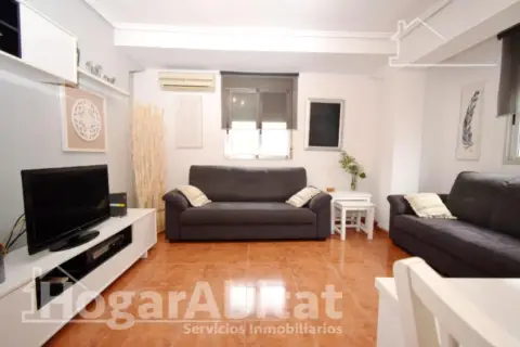 Piso en calle de la Marina