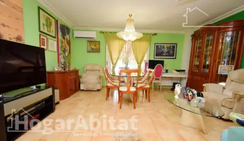 Casa adosada en Carrer de Vicente Andrés Estellés