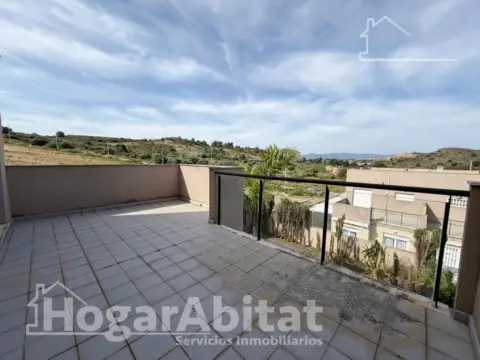 Casa adosada en Carrer Pascual Y Genis