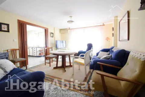 Casa en Carrer Algepseria