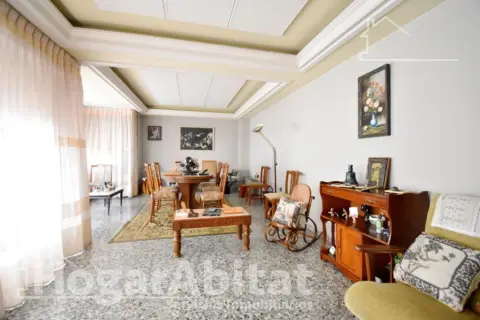 Casa en Carrer Algepseria