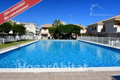 Casa adosada en Carrer del Pintor Ribera-Playa Flamenca