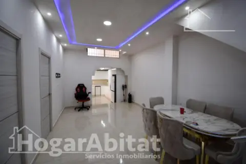Casa en calle del Raval de San Roque