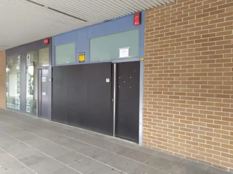 Local comercial en Echavacoiz Norte