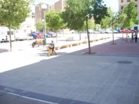 Local comercial en Avenida de Marcelo Celayeta