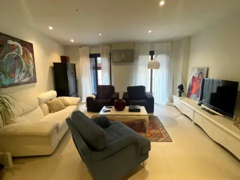 Piso en calle de Santa María Magdalena