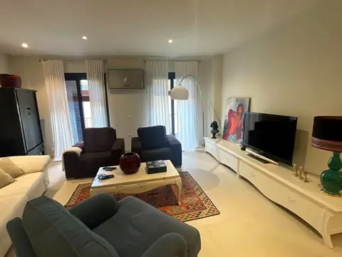 Piso en calle de Santa María Magdalena