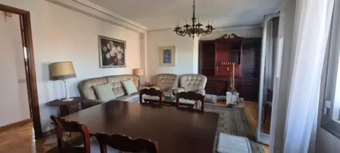 Piso en Avenida Gloria Fuertes