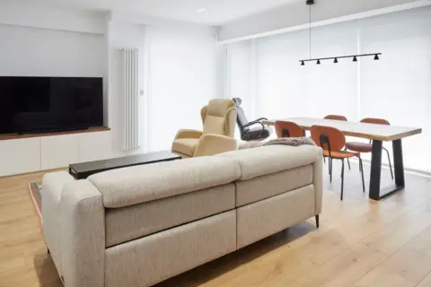 Piso en calle Zumalakarregui, nº 9