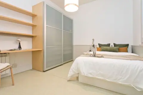 Habitación en Carrer d'Homer, 25