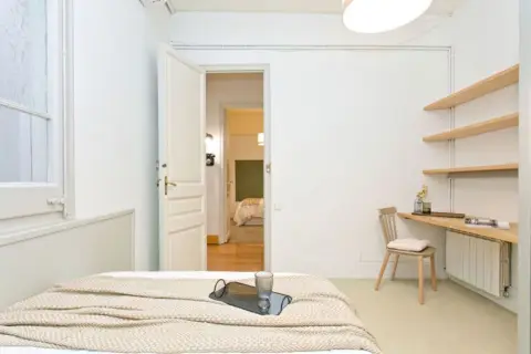 Habitación en Carrer d'Homer, 25