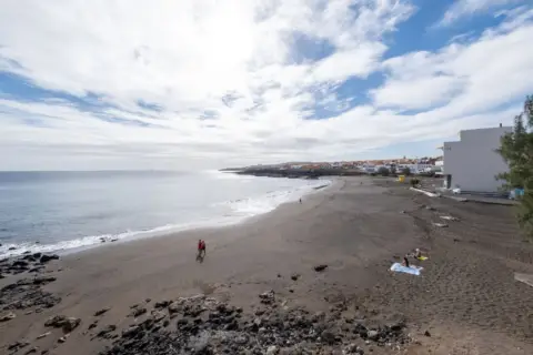 Piso en calle Azahar, 35