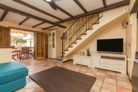 Casa en Avenida Santiago Bernabeu, 44