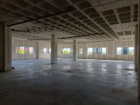 Nave industrial en Poligono Torrellano