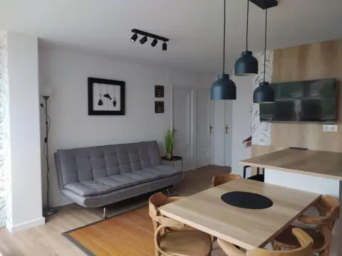 Habitación en calle de Ervedelo, 13