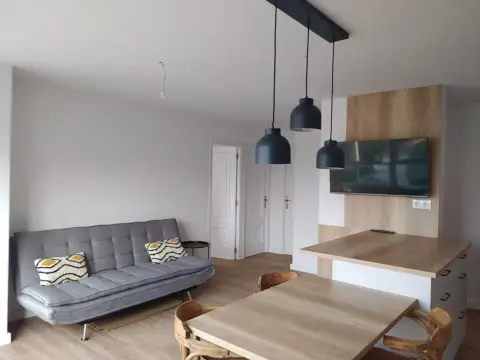 Habitación en calle de Ervedelo, 13