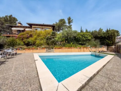 Casa en Les Colines-Cal Surià