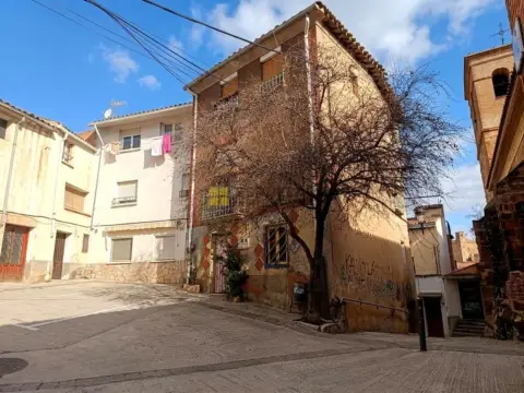 Casa adosada en calle del Campanario, 20