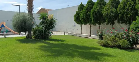 Casa pareada en Avenida Francisco Goya, 3