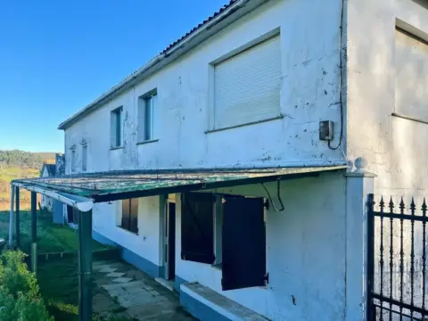 Casa pareada en calle Lugar Casal