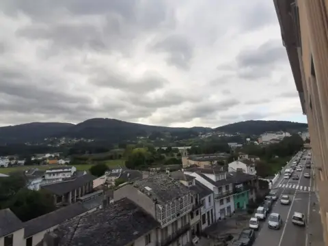 Piso en Camino de la Xunqueira, 57