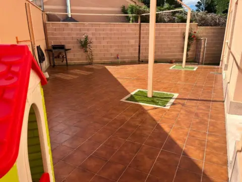 Chalet en Torrecaballeros