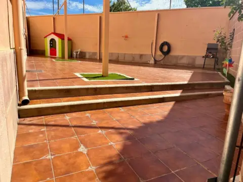 Chalet en Torrecaballeros