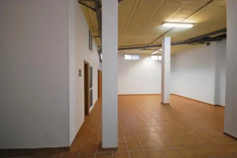 Local comercial en Becerril de Guía