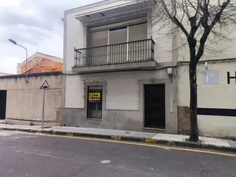 Casa adosada en calle Tr Pedro M Plano