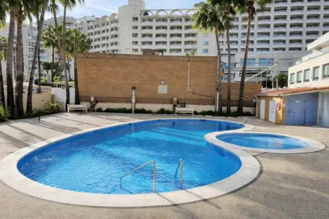 Apartamento en calle Amplaries, 1