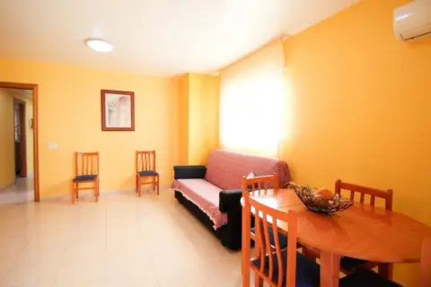 Apartamento en calle Amplaries