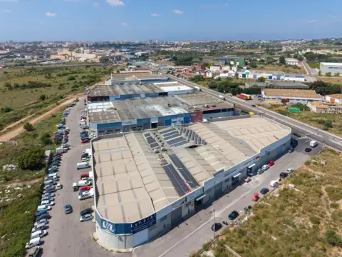 Nave industrial en calle Carmen Morello, nº 10