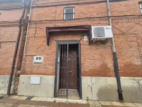 Casa pareada en calle Real, 27