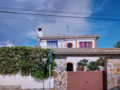 Chalet en Urbanizacion Baronia del Mar