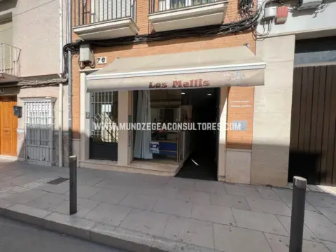Local comercial en calle del Peso