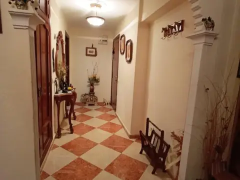 Piso en El Cristo - Cayetano Roldán