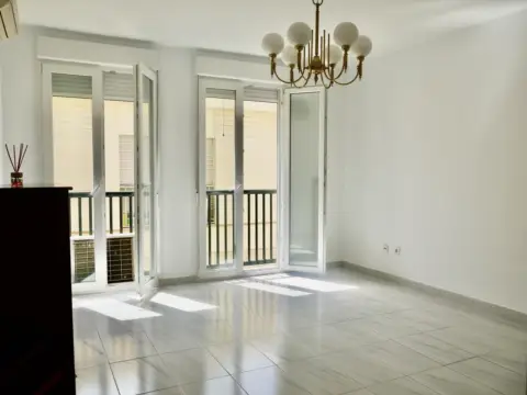 Apartamento en calle Moratín