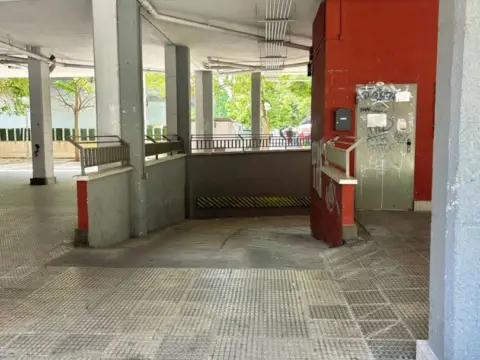 Garaje en calle de la Voluntaria Entrega, 19