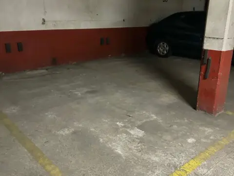 Garaje en calle de la Voluntaria Entrega, 19