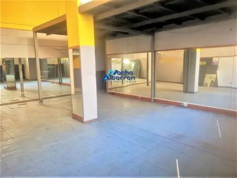 Local comercial en calle de Enrique Segura Otaño