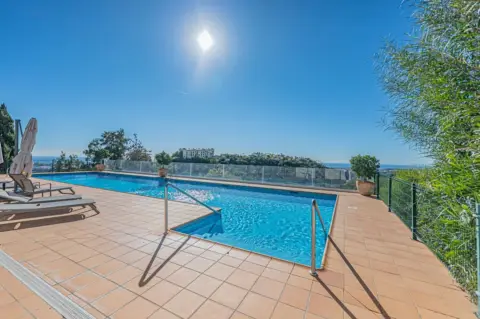 Piso en Urbanización La Heredia