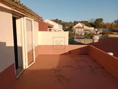 Casa adosada en Lugar Barcias