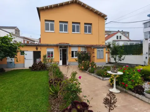 Casa en Avenida de Algeciras