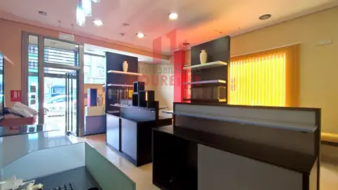 Local comercial en Puente