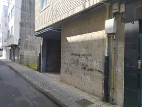 Local comercial en calle Compostela